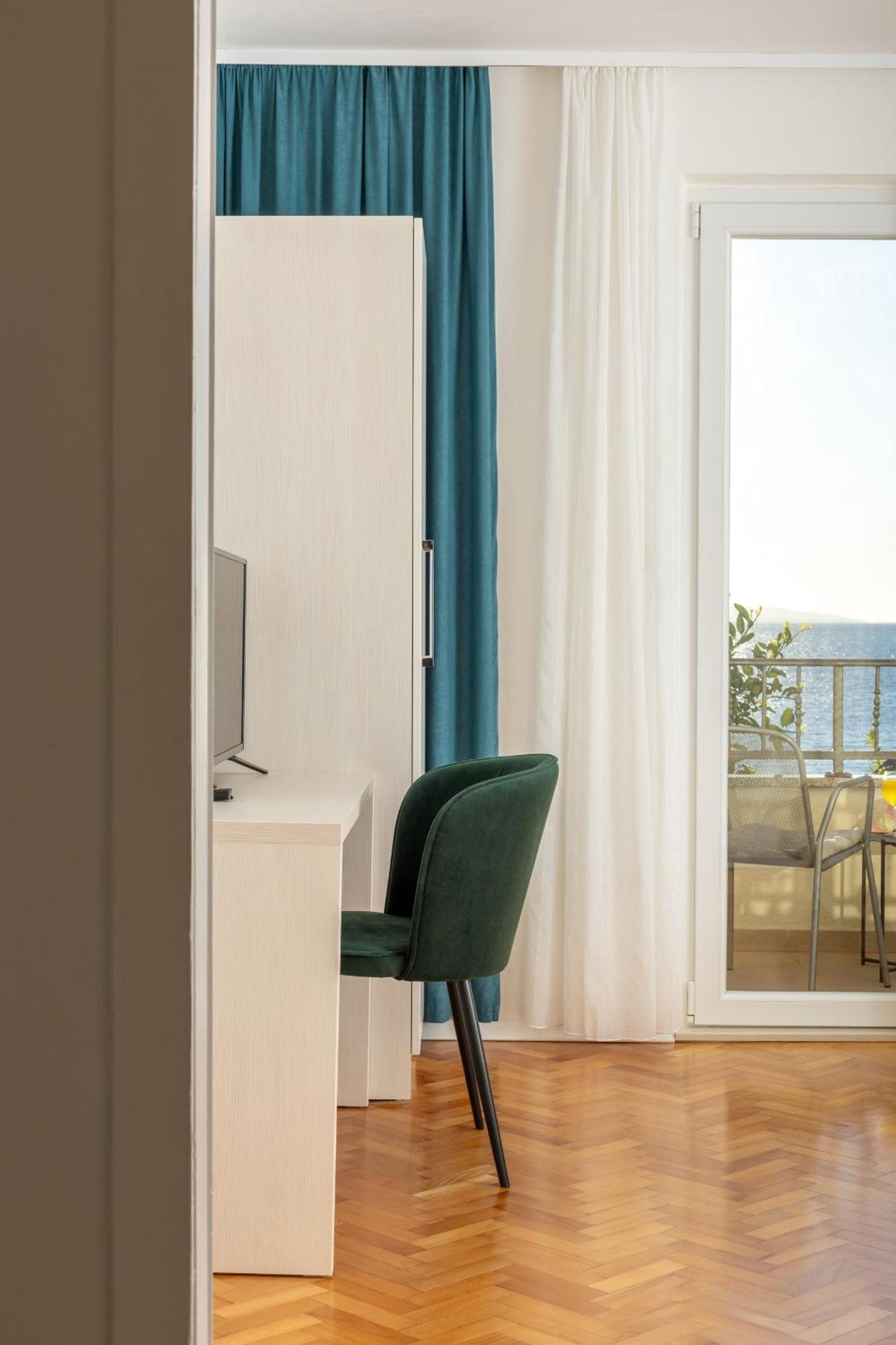Apartments Sisaric Podgora Buitenkant foto